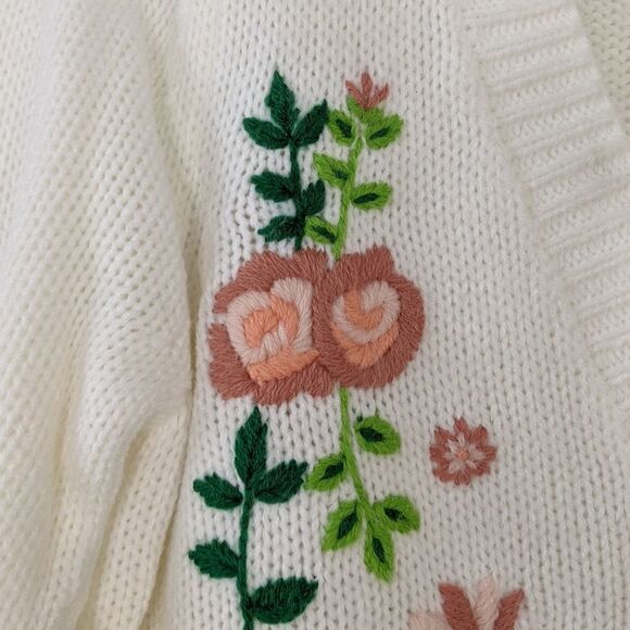 Twik beige button front knit cardigan floral embroidery size Small @B6 - Picture 2 of 10